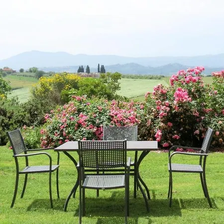 Casa vacanze Vaiano Sleeps 18 Pool Air Con Wifi