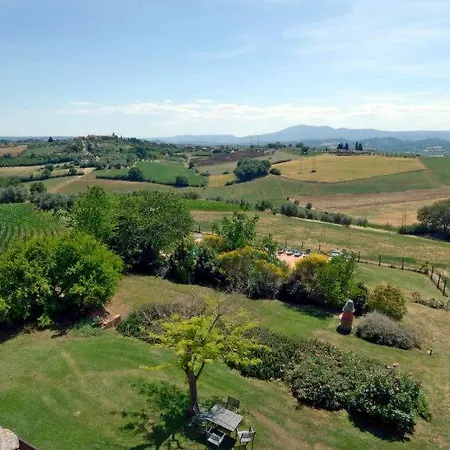 Casa vacanze Vaiano Sleeps 18 Pool Air Con Wifi Vaiano (Lazio)