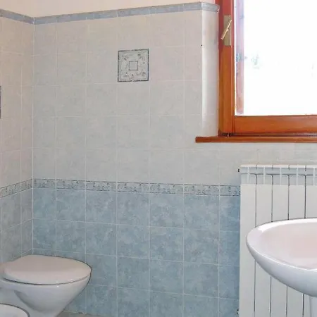 Casa vacanze Vaiano Sleeps 18 Pool Air Con Wifi
