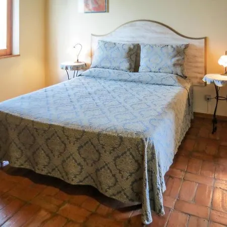 Vaiano Sleeps 18 Pool Air Con Wifi *