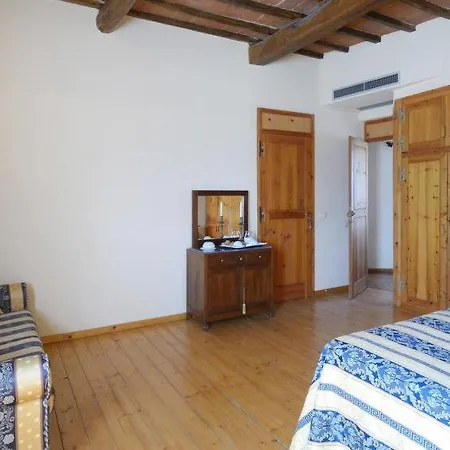 Vaiano Sleeps 18 Pool Air Con Wifi Casa vacanze *