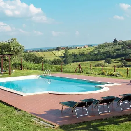 Vaiano Sleeps 18 Pool Air Con Wifi *